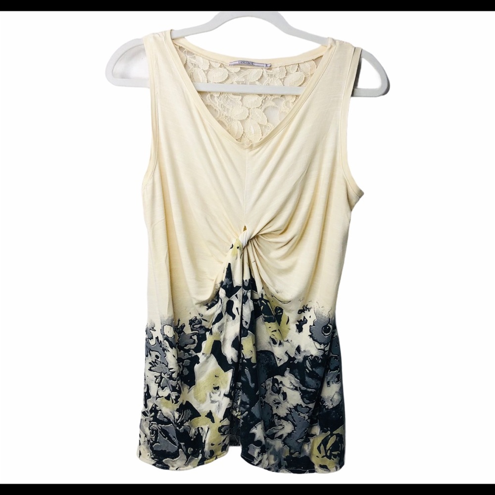 Language Size Small Sleeveless Floral Blouse
